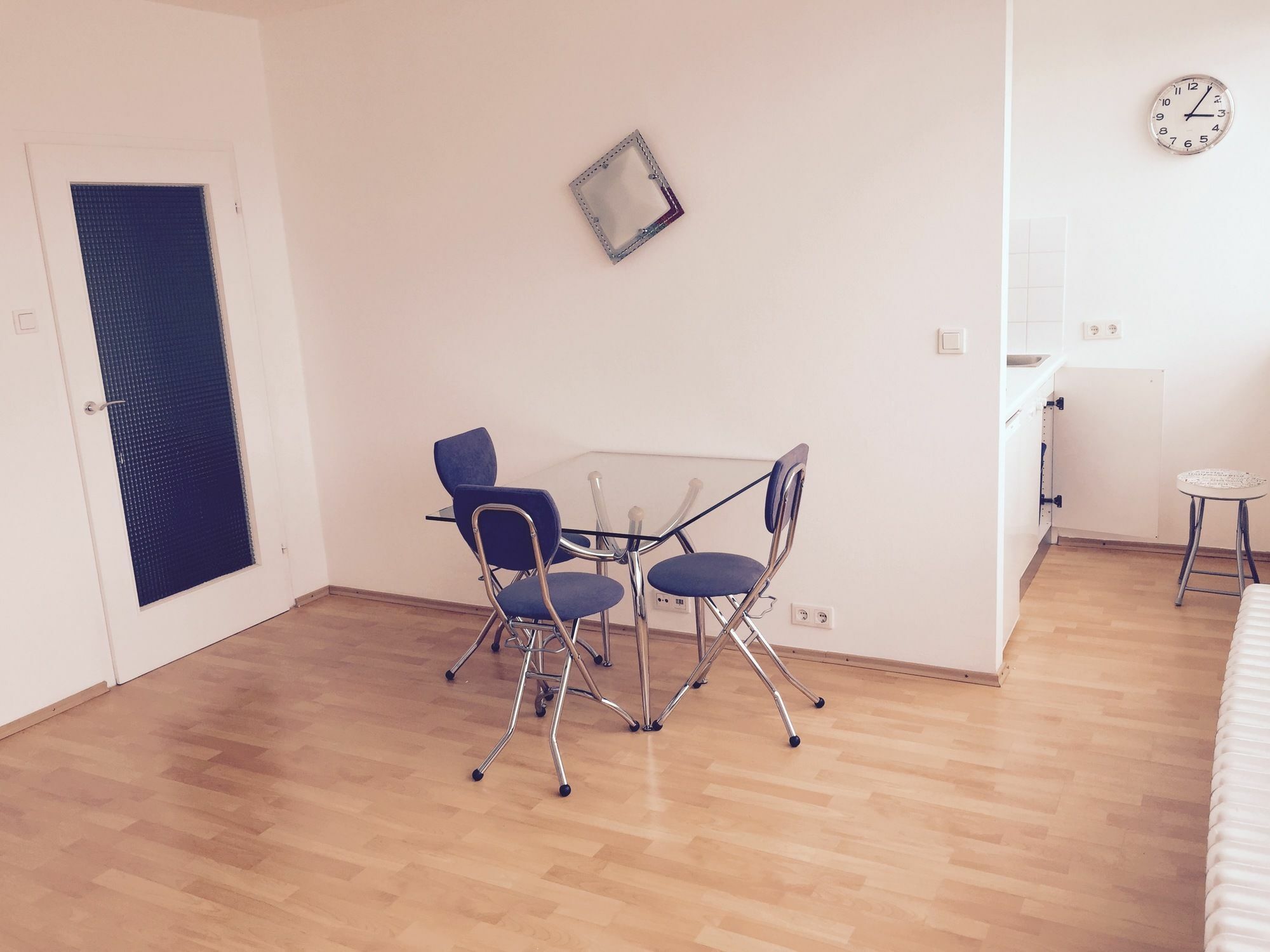 Affordable Studio Near City Center ウィーン エクステリア 写真